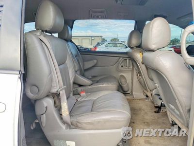 Zdjęcie 11 z 13 samochodu: 2005 TOYOTA SIENNA LE VIN:5TDBA23C55S046290 - miniatura