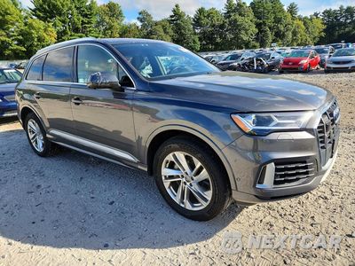 Czwarte zdjęcie samochodu z boku: 2020 AUDI Q7 PREMIUM PLUS VIN:WA1LXAF77LD007229 - miniatura
