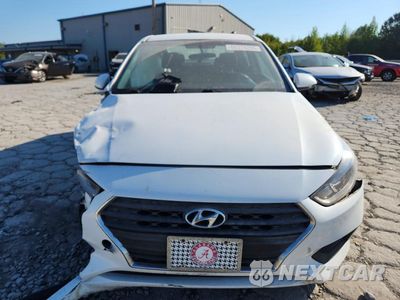 Piąte zdjęcie samochodu w środku: 2018 HYUNDAI ACCENT SE VIN:3KPC24A33JE030187 - miniatura