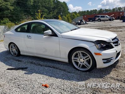 Czwarte zdjęcie samochodu z boku: 2014 MERCEDES-BENZ C 250 VIN:WDDGJ4HB7EG183569 - miniatura