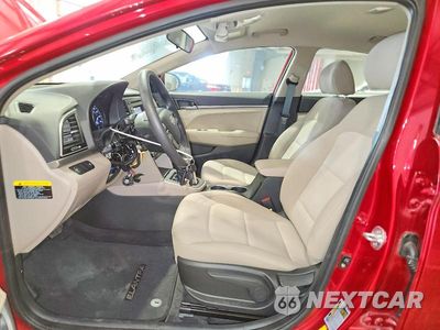 Zdjęcie 7 z 13 samochodu: 2017 HYUNDAI ELANTRA SE VIN:KMHD74LF6HU394589 - miniatura