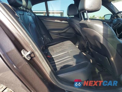 Zdjęcie 10 z 12 samochodu: 2020 BMW 530 XI VIN:WBAJR7C07LWW65068 - miniatura