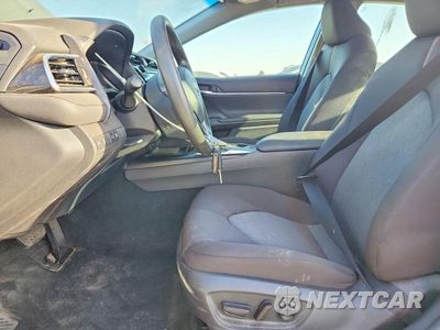 Zdjęcie 7 z 12 samochodu: 2018 TOYOTA CAMRY LE VIN:4T1B11HK0JU618135 - miniatura