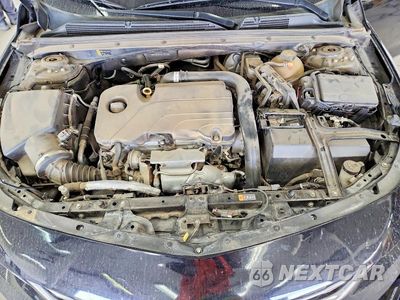 Zdjęcie 11 z 12 samochodu: 2018 CHEVROLET MALIBU LT VIN:1G1ZD5ST7JF110194 - miniatura