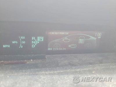 Zdjęcie 9 z 12 samochodu: 2013 TOYOTA PRIUS THREE VIN:JTDKN3DU1D5562720 - miniatura