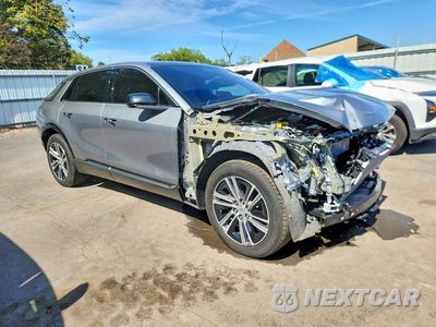 Czwarte zdjęcie samochodu z boku: 2024 CADILLAC LYRIQ LUXURY VIN:1GYKPRRL4RZ112129 - miniatura