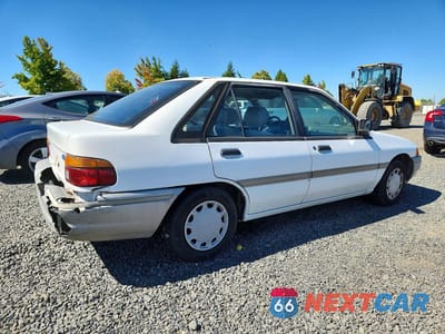 Trzecie zdjęcie samochodu z tyłu: 1991 FORD ESCORT LX VIN:1FAPP14J1MW284363 - miniatura