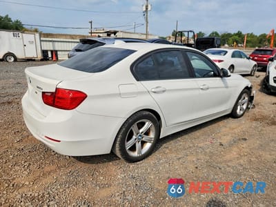 Trzecie zdjęcie samochodu z tyłu: 2015 BMW 320 I XDRIVE VIN:WBA3C3G54FNS73104 - miniatura