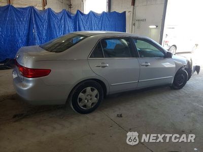 Trzecie zdjęcie samochodu z tyłu: 2005 HONDA ACCORD LX VIN:1HGCM56425A010170 - miniatura