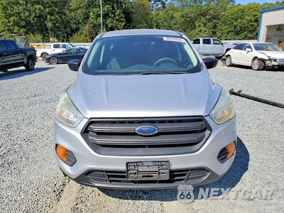 Piąte zdjęcie samochodu w środku: 2017 FORD ESCAPE S VIN:1FMCU0F73HUD32729 - miniatura