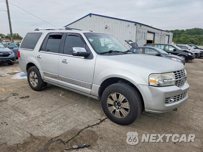 Czwarte zdjęcie samochodu z boku: 2010 LINCOLN NAVIGATOR VIN:5LMJJ2J57AEJ07275 - miniatura