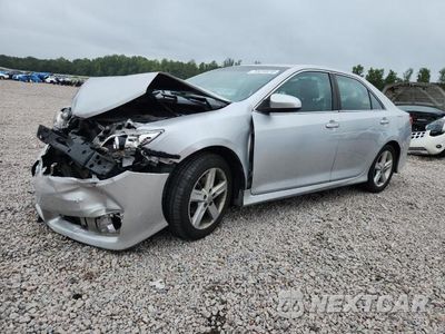 2014 TOYOTA CAMRY SE 4T1BF1FK3EU425505 - główne zdjęcie licytacji z USA - miniatura