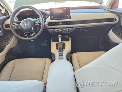 Zdjęcie 8 z 13 samochodu: 2024 HONDA HR-V LX VIN:3CZRZ1H38RM734553 - miniatura