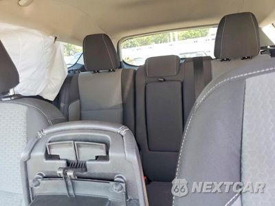 Zdjęcie 10 z 13 samochodu: 2019 FORD ESCAPE SE VIN:1FMCU9GD5KUB51616 - miniatura