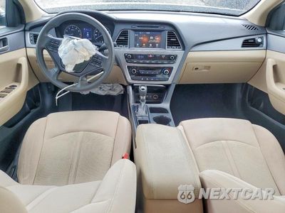 Zdjęcie 8 z 12 samochodu: 2017 HYUNDAI SONATA SE VIN:5NPE24AF8HH466087 - miniatura