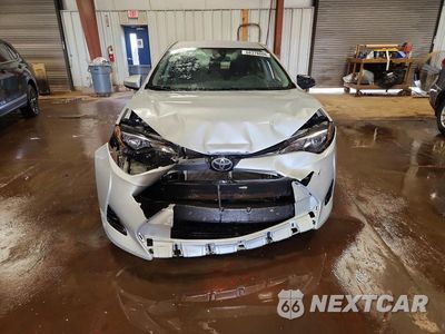 Piąte zdjęcie samochodu w środku: 2018 TOYOTA COROLLA LE VIN:2T1BURHE3JC123686 - miniatura