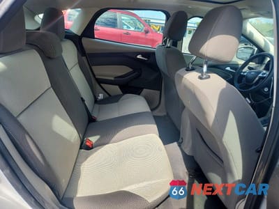 Zdjęcie 10 z 12 samochodu: 2012 FORD FOCUS SE VIN:1FAHP3K22CL149324 - miniatura