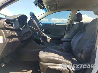 Zdjęcie 7 z 13 samochodu: 2019 KIA NIRO EX VIN:KNDCC3LC3K5221741 - miniatura