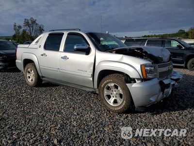 Czwarte zdjęcie samochodu z boku: 2013 CHEVROLET AVALANCHE LTZ VIN:3GNTKGE71DG358707 - miniatura