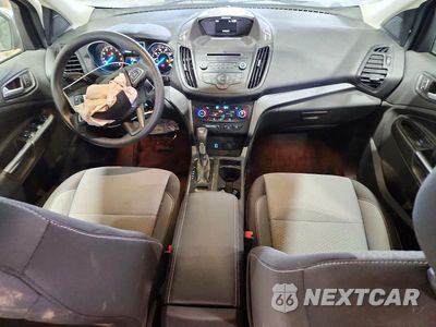 Zdjęcie 8 z 13 samochodu: 2017 FORD ESCAPE SE VIN:1FMCU9GD1HUB15754 - miniatura