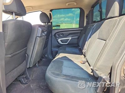 Zdjęcie 10 z 12 samochodu: 2017 NISSAN TITAN S VIN:1N6AA1EK6HN535265 - miniatura