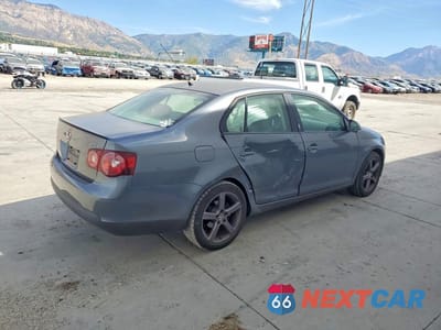 Trzecie zdjęcie samochodu z tyłu: 2009 VOLKSWAGEN JETTA VIN:3VWJZ71K29M147561 - miniatura