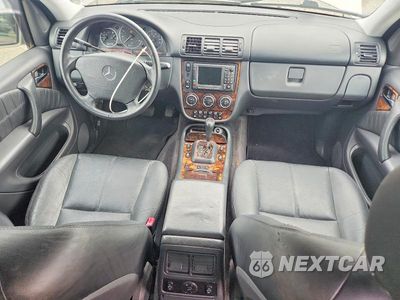 Zdjęcie 8 z 14 samochodu: 2005 MERCEDES-BENZ ML 500 VIN:4JGAB75E95A546353 - miniatura