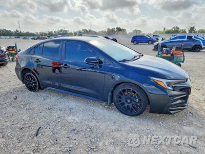 Czwarte zdjęcie samochodu z boku: 2023 TOYOTA COROLLA HYBRID SE VIN:JTDBCMFE1PJ004380 - miniatura