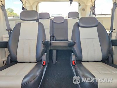 Zdjęcie 10 z 13 samochodu: 2010 CHRYSLER TOWN & COUNTRY TOURING PLUS VIN:2A4RR8DX5AR448450 - miniatura