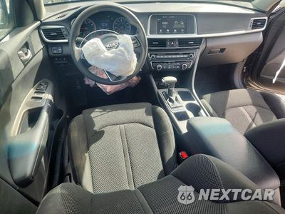 Zdjęcie 8 z 13 samochodu: 2019 KIA OPTIMA LX VIN:5XXGT4L39KG316680 - miniatura