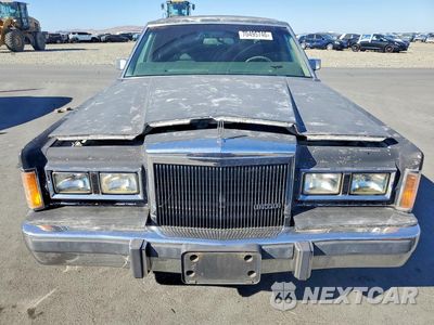 Piąte zdjęcie samochodu w środku: 1989 LINCOLN TOWN CAR VIN:1LNBM81F6KY799667 - miniatura