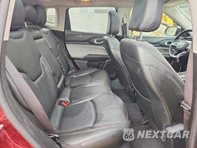 Zdjęcie 11 z 13 samochodu: 2022 JEEP COMPASS LATITUDE LUX VIN:3C4NJDFB2NT201413 - miniatura