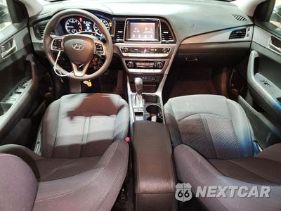 Zdjęcie 8 z 13 samochodu: 2019 HYUNDAI SONATA SE VIN:5NPE24AF4KH731854 - miniatura