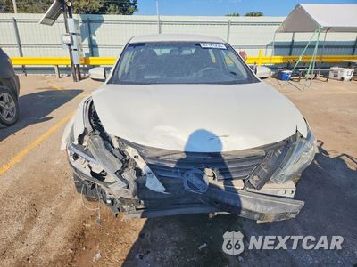 Piąte zdjęcie samochodu w środku: 2017 NISSAN ALTIMA 2.5 SL VIN:1N4AL3AP1HC179089 - miniatura
