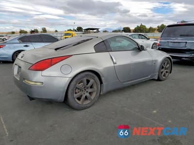 Trzecie zdjęcie samochodu z tyłu: 2003 NISSAN 350Z COUPE VIN:JN1AZ34E73T018132 - miniatura