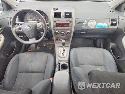 Zdjęcie 8 z 12 samochodu: 2011 TOYOTA COROLLA S VIN:2T1BU4EE8BC716730 - miniatura