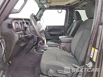 Zdjęcie 7 z 12 samochodu: 2018 JEEP WRANGLER UNLIMITED SPORT VIN:1C4HJXDGXJW115560 - miniatura