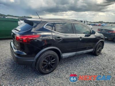 Trzecie zdjęcie samochodu z tyłu: 2019 NISSAN ROGUE SPORT SV VIN:JN1BJ1CP8KW227105 - miniatura