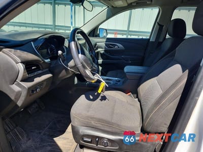 Zdjęcie 7 z 13 samochodu: 2018 CHEVROLET TRAVERSE LT VIN:1GNEVGKW7JJ264854 - miniatura