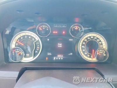 Zdjęcie 9 z 13 samochodu: 2017 RAM 2500 LARAMIE VIN:3C6UR5FL6HG716633 - miniatura