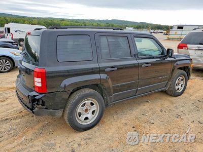 Trzecie zdjęcie samochodu z tyłu: 2017 JEEP PATRIOT SPORT VIN:1C4NJPBA2HD200500 - miniatura