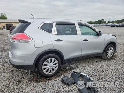 Trzecie zdjęcie samochodu z tyłu: 2016 NISSAN ROGUE S VIN:KNMAT2MV6GP633262 - miniatura