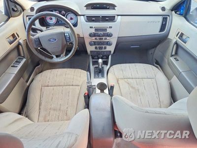 Zdjęcie 8 z 13 samochodu: 2011 FORD FOCUS SE VIN:1FAHP3FN3BW195391 - miniatura