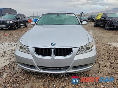 Piąte zdjęcie samochodu w środku: 2007 BMW 328 I SULEV VIN:WBAVC53517FZ80862 - miniatura