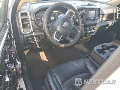 Zdjęcie 8 z 12 samochodu: 2020 RAM 3500 BIG HORN VIN:3C63RRHL7LG118575 - miniatura