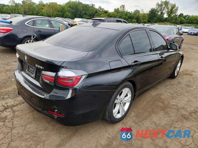 Trzecie zdjęcie samochodu z tyłu: 2016 BMW 328 XI SULEV VIN:WBA8E3G54GNT80851 - miniatura