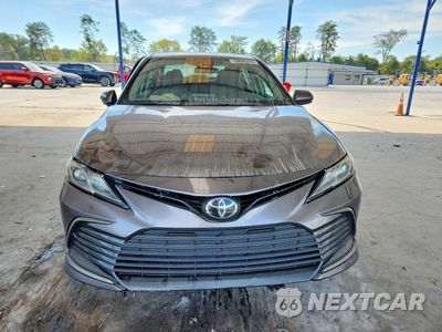 Piąte zdjęcie samochodu w środku: 2022 TOYOTA CAMRY LE VIN:4T1C11AK7NU676425 - miniatura