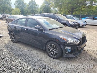 Czwarte zdjęcie samochodu z boku: 2019 KIA FORTE S VIN:3KPF34AD4KE027903 - miniatura