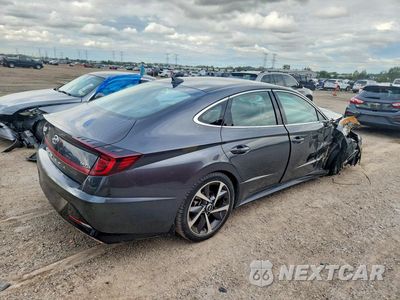 Trzecie zdjęcie samochodu z tyłu: 2021 HYUNDAI SONATA SEL PLUS VIN:5NPEJ4J25MH114188 - miniatura