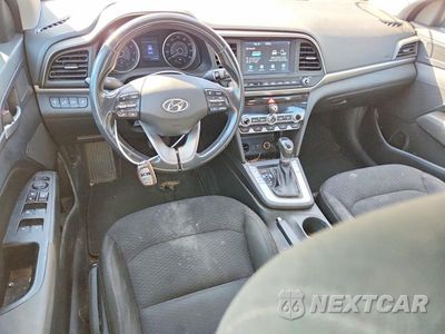Zdjęcie 8 z 12 samochodu: 2020 HYUNDAI ELANTRA VALUE EDITION VIN:5NPD84LF9LH543064 - miniatura